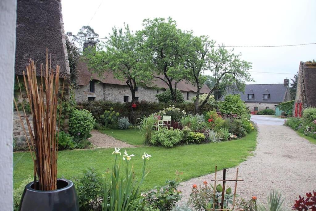 Villa Les Chaumieres De Kerreo, Elisa Pluvigner Exterior foto